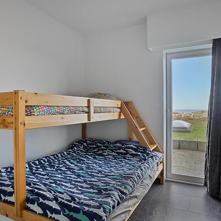 Ground Floor With Sea View And Pool Appartement La Panne